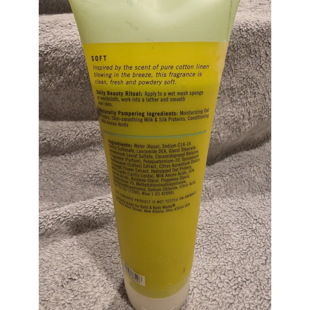 Bath and Body Works Pleasures Cotton‎ Blossom Creamy Body Wash 8 oz bottle
